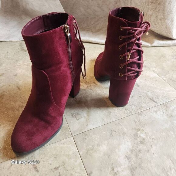Eva & Zoe gorgeous suade burgandy ankle boots - Picture 3 of 9